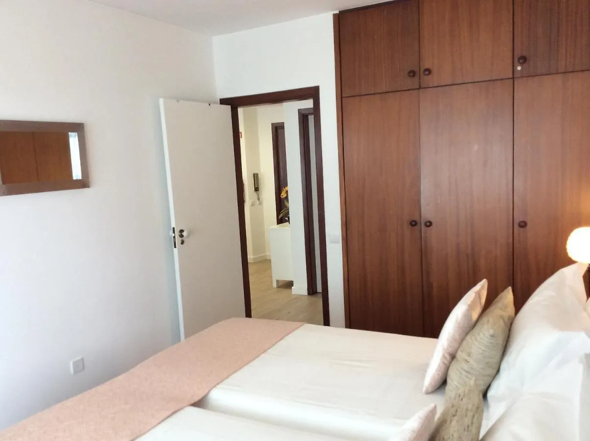 Cosy Studio At Lido With Pool Funchal